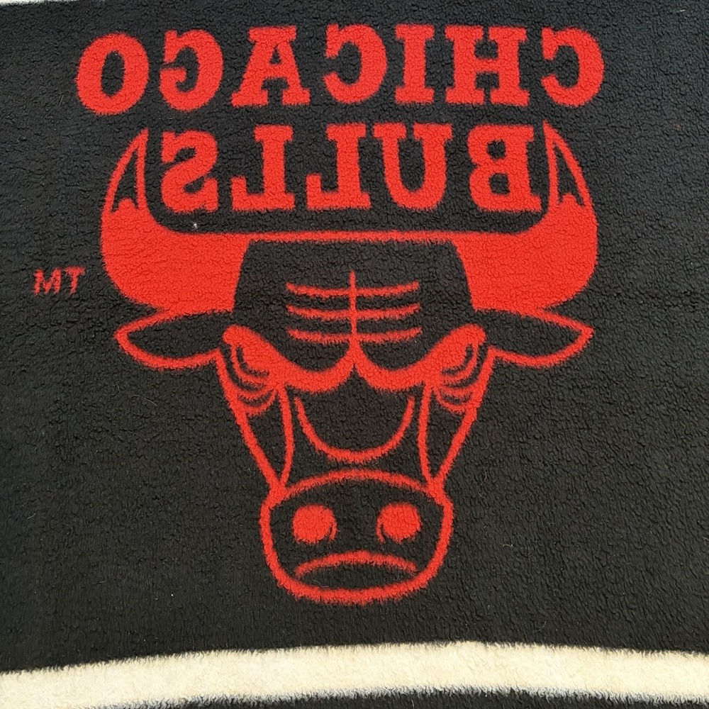 Chicago Bulls Biederlack‎ Blanket Throw Red Black 72"x51" NBA Basketball VTG USA - Picture 4 of 4